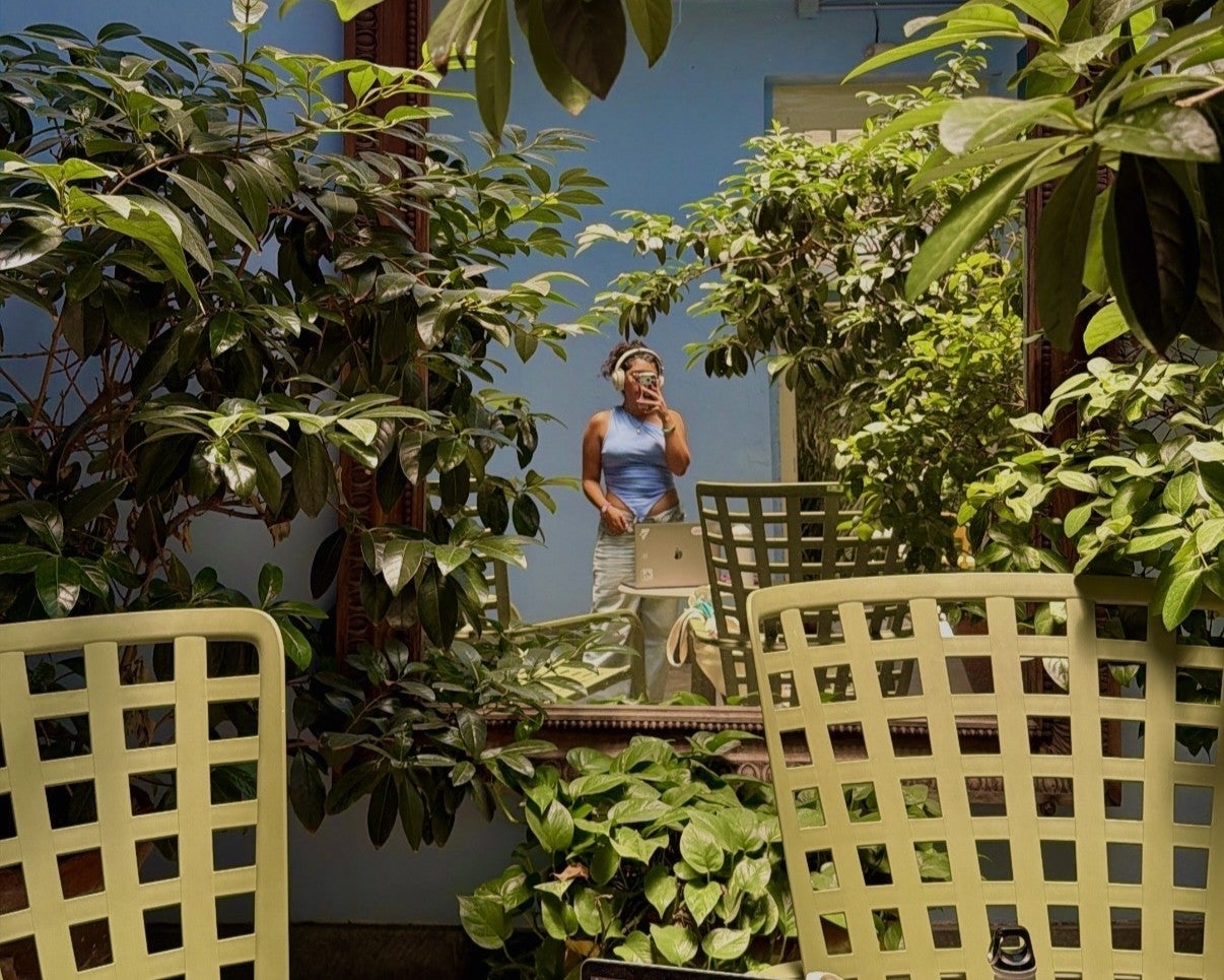 The spot changes, but you don't: Salomé Díaz shares the reality of remote work