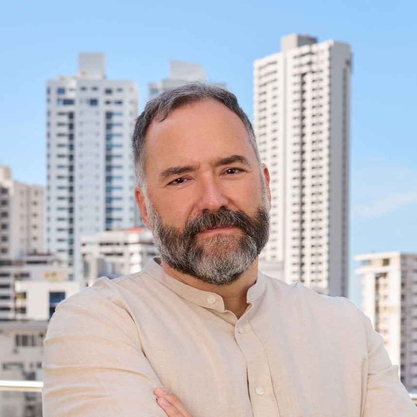 Miguel López