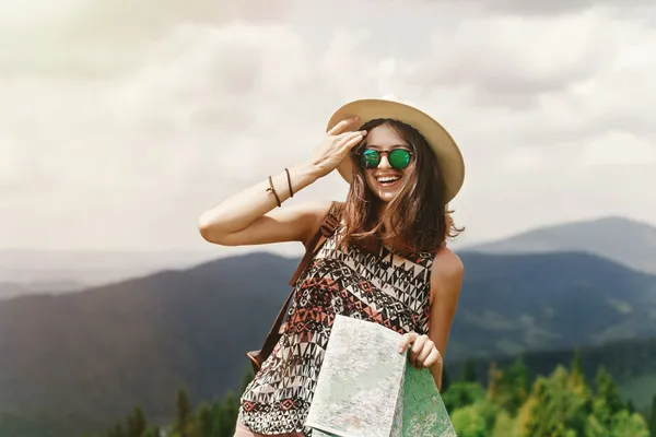 Holafly uncovers the three dominant traveler profiles of 2026