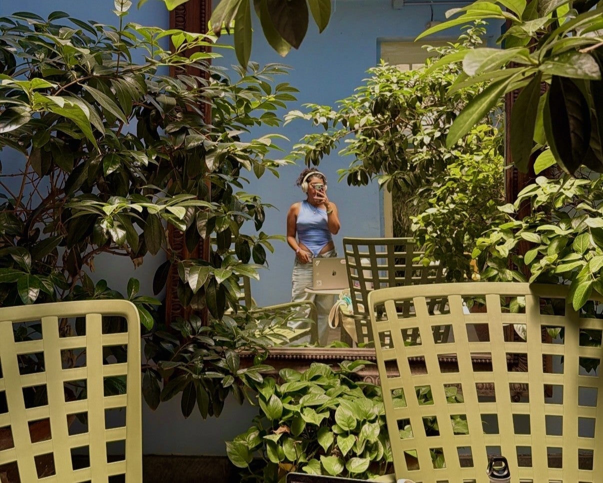 The spot changes, but you don't: Salomé Díaz shares the reality of remote work