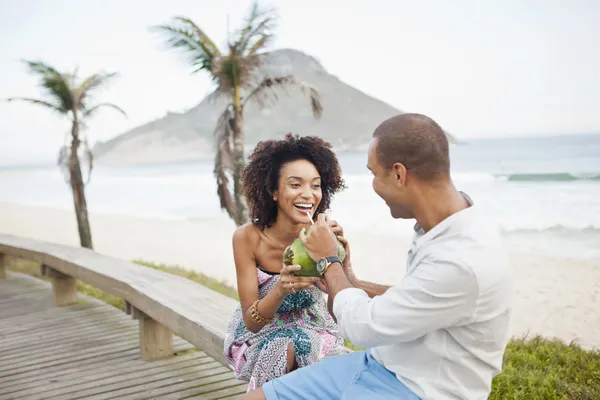 Love travels well connected: what Valentine’s Day data reveals about modern travel behavior
