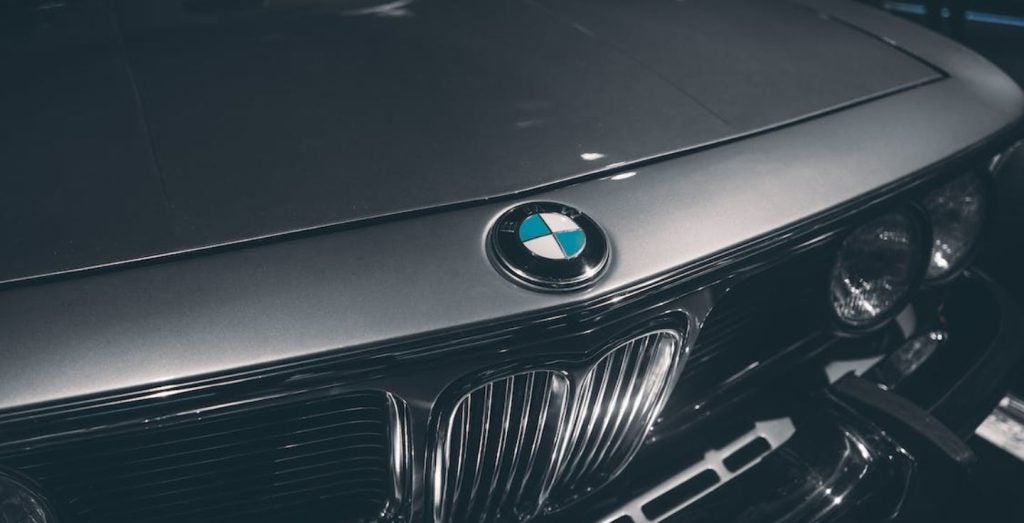 BMW eSIM: Activation guide and why to use it - Holafly