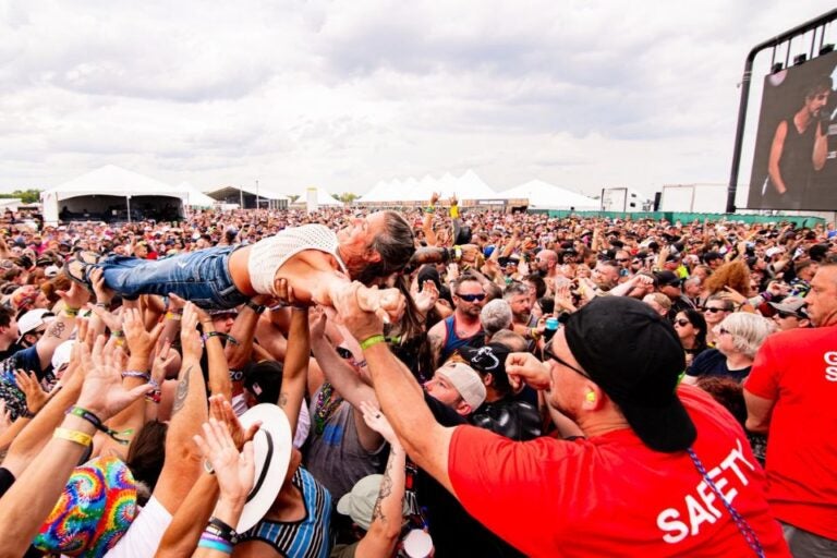  live performance at Rocklahoma