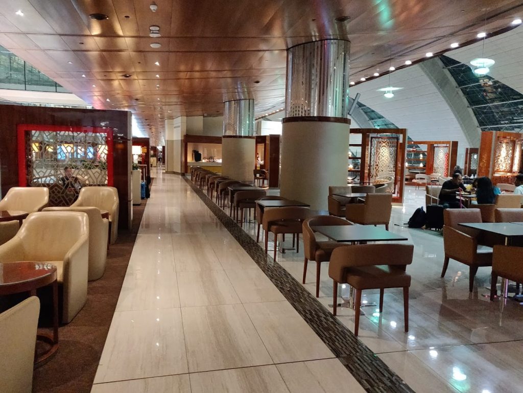 Emirates Business Class Lounge in Terminal 3 DXB.