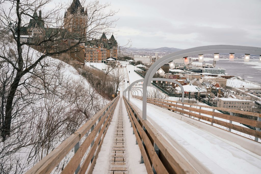 Québec’s snowy slopes, streets, and buildings on a cold Winter’s day.