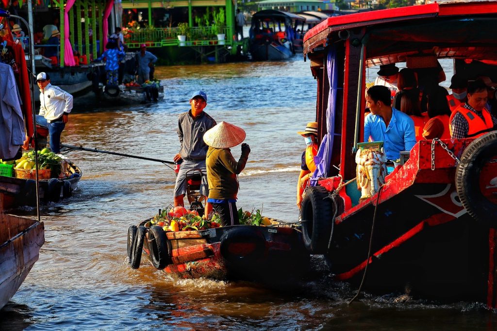 Food sellers on the Mekong Delta