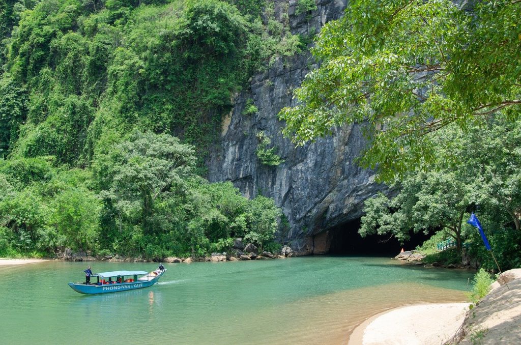 A boat moving through Phong Nha-Ke Bang Natural Park