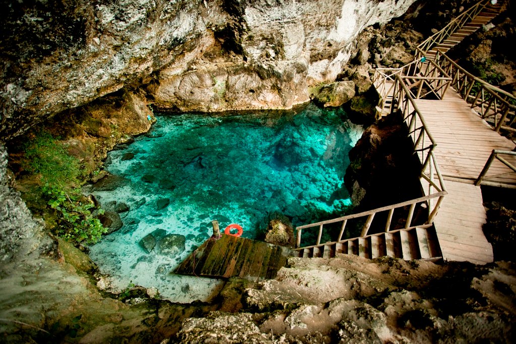 Hoyo Azul in Punta Cana. Source: Hoyo Azul