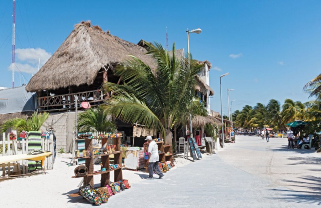 Beach shop with souvenirs in Mahahual