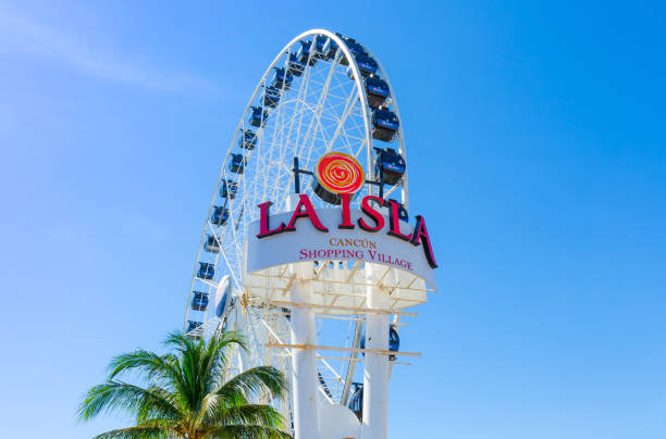 The La Isla sign with the Ferris wheel in the background. Source: iStock