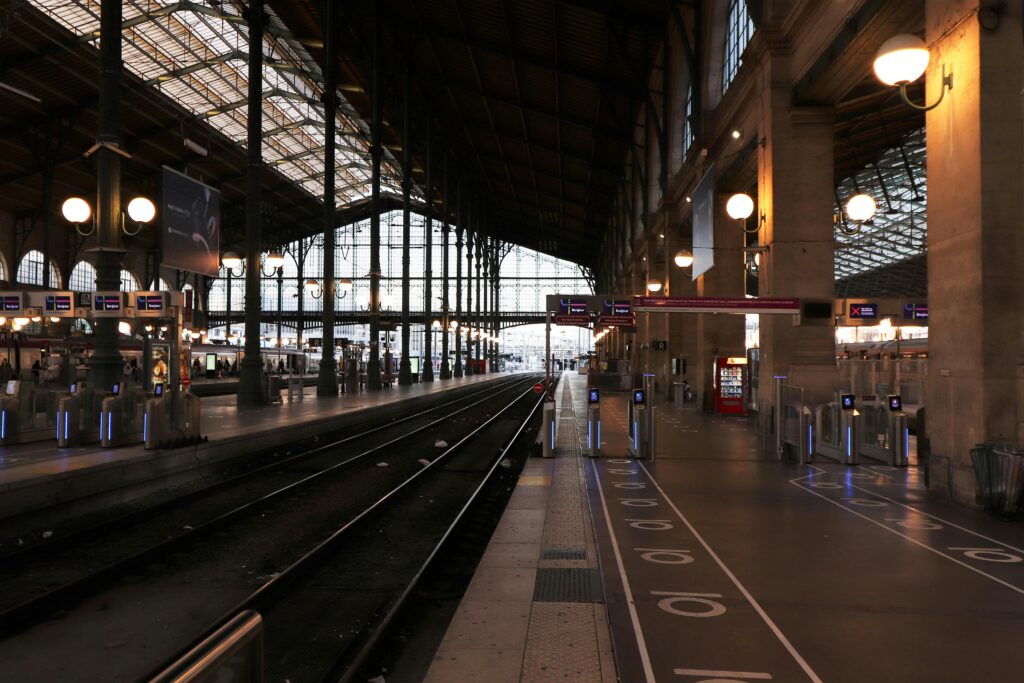 A train station in Paris; Source: Pexels