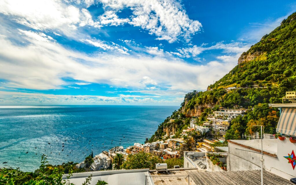 Panorama over Positano, a town on the Amalfi coast; Source: Pexels