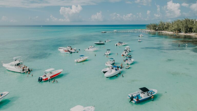 Sailboats and yachts help people tour the Cayman Islands 