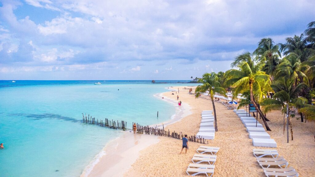 playa norte beach in Isla mujeres