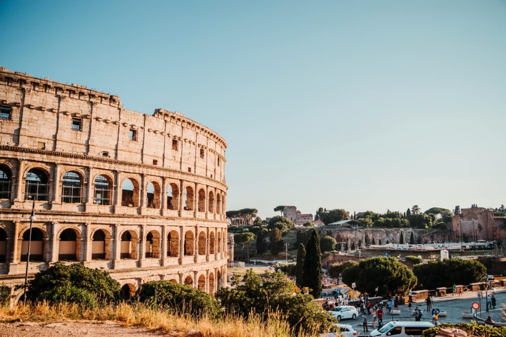 Exploring the Colosseum in Rome; Source: Pexels