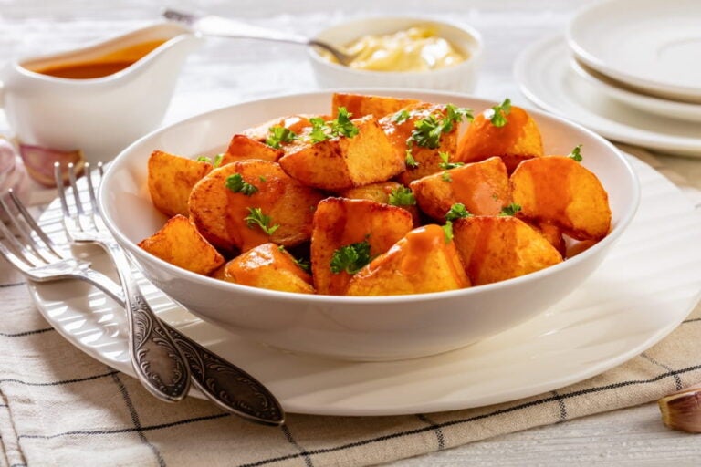 Patatas bravas