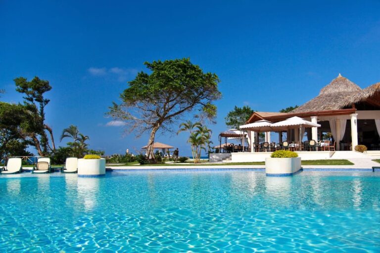Caribbean private island stays 