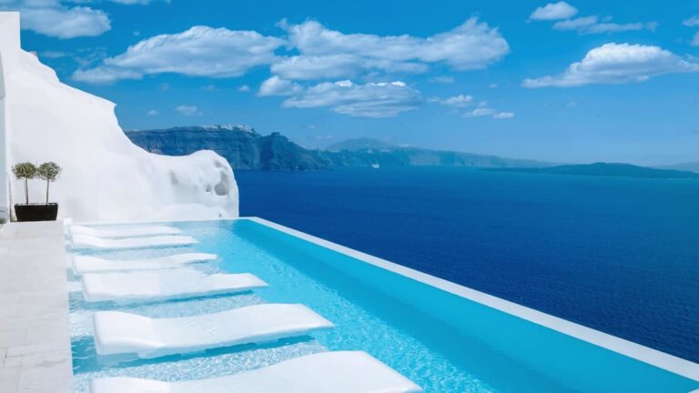Santorini cliffside suites