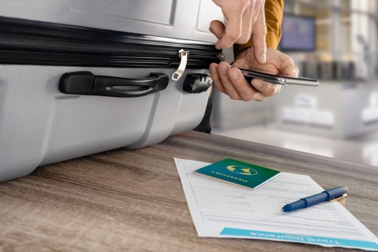 Travelling insured is a necessity. That’s why we analyse Safe Travel Assistance: User opinions, plan types, advantages and areas for improvement.