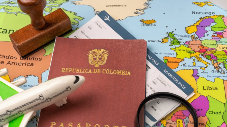 Working Holiday visas for Colombians.