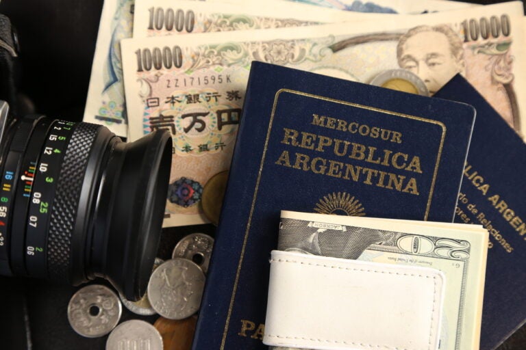 japanese work and holiday visas for argentinians