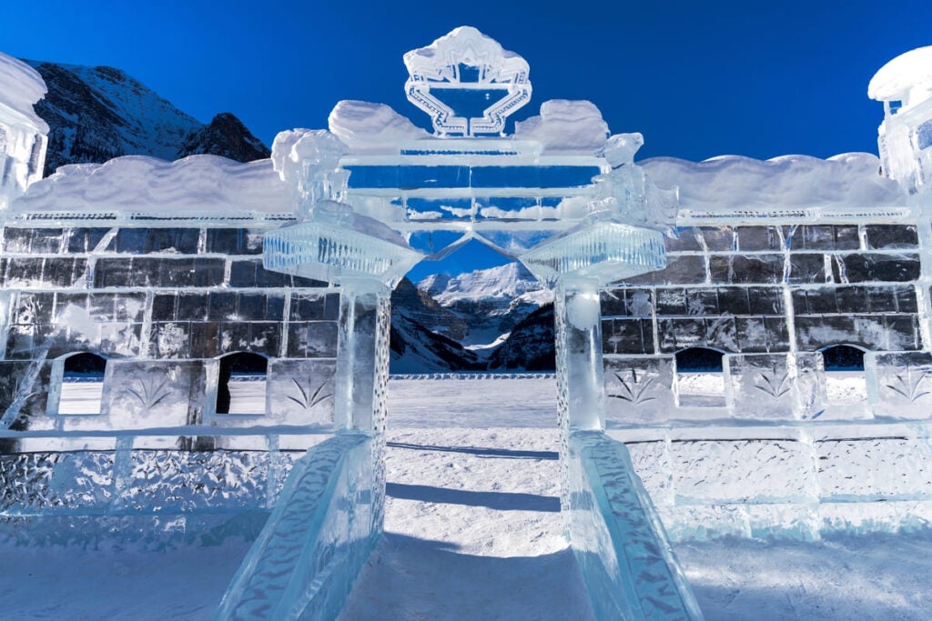 best places to visit in canada for christmas, lake louise