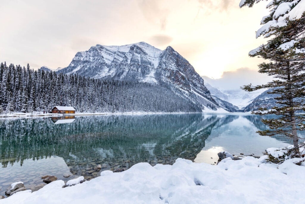 best places to visit in canada for christmas, banff