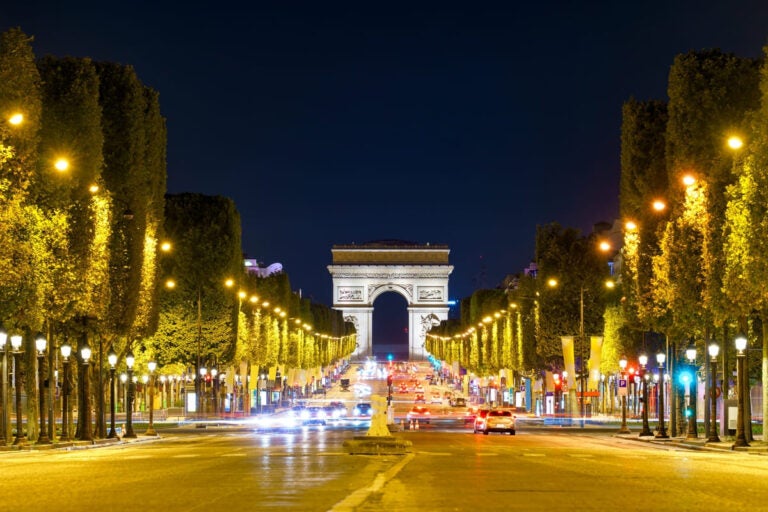 paris champs elyseees
