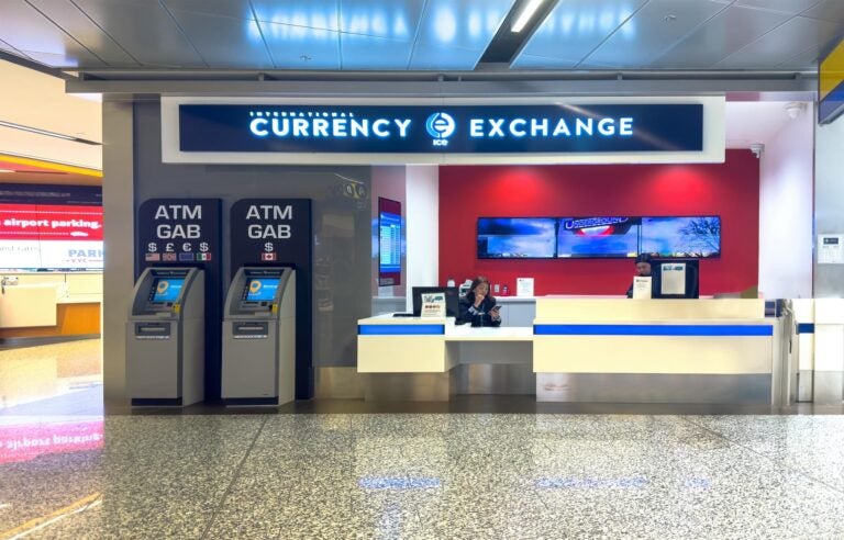 Currency exchange in Calgary airport