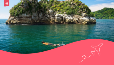 Sea in Costa Rica with diver