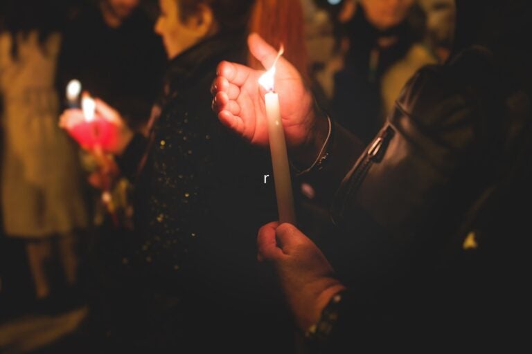 Churches hold evening services with candlelight