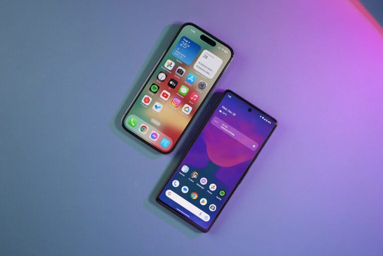 Apple iPhone and Google Pixel smartphones placed side by side representing a comparison between iPhone 17e, Galaxy S26 and Pixel 10a