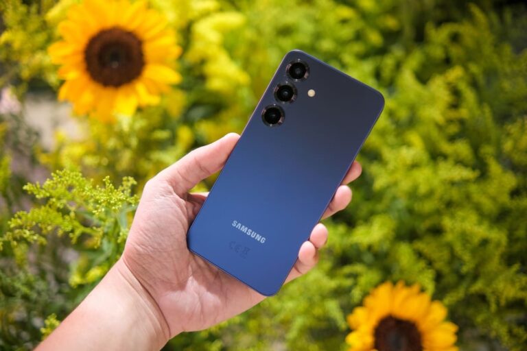 Samsung Galaxy S25 smartphone launch event in Bangkok Thailand with the new device on display