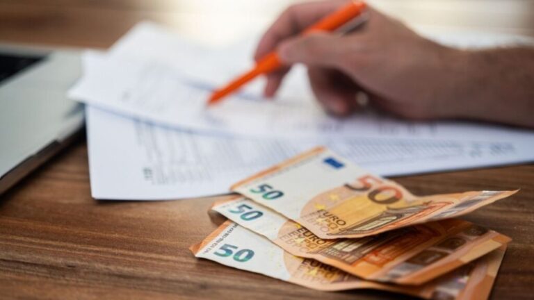 Business Taxes in France and Spain