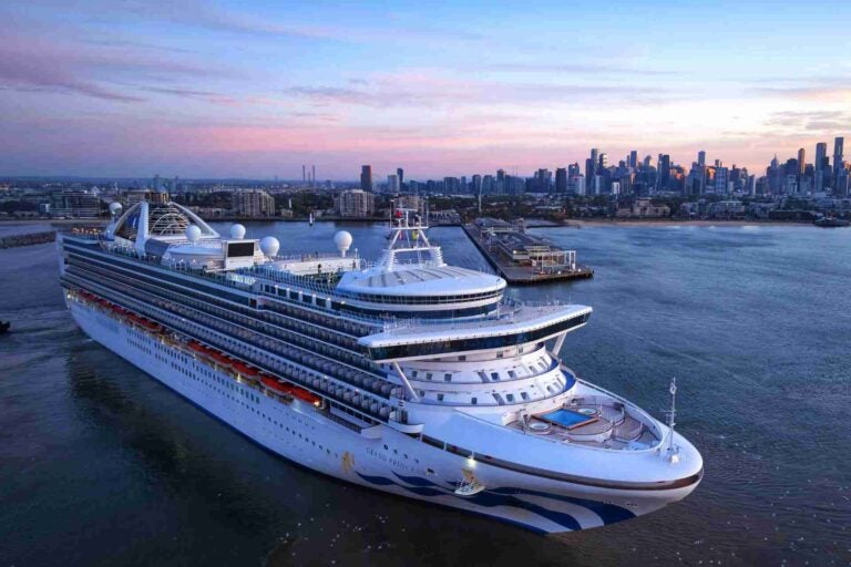 Melbourne cruise port