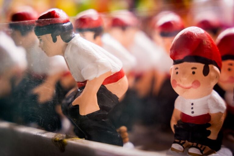 traidional caganer sculpture
