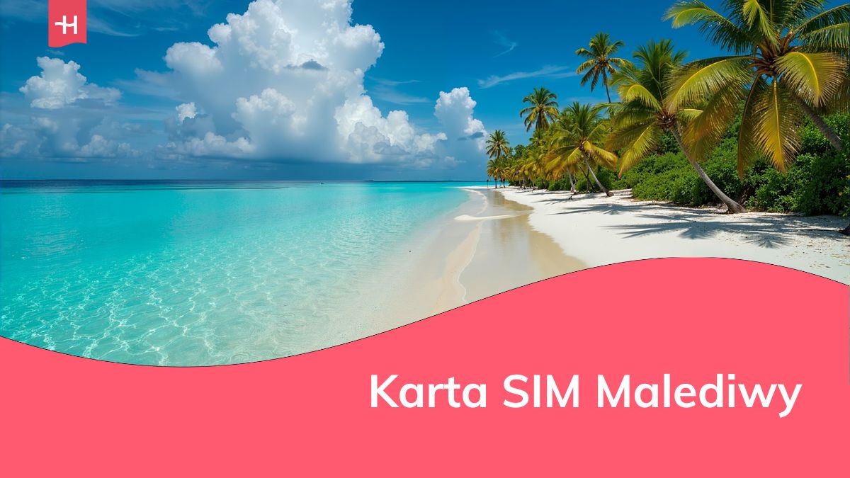 Plaża na Malediwach. Tropikalny krajobraz letniej scenerii, biały piasek z palmami.