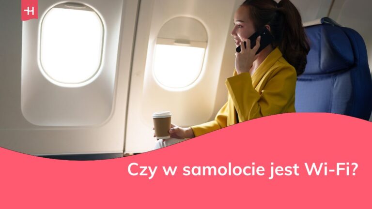 Kobieta rozmawiająca przez telefon w samolocie