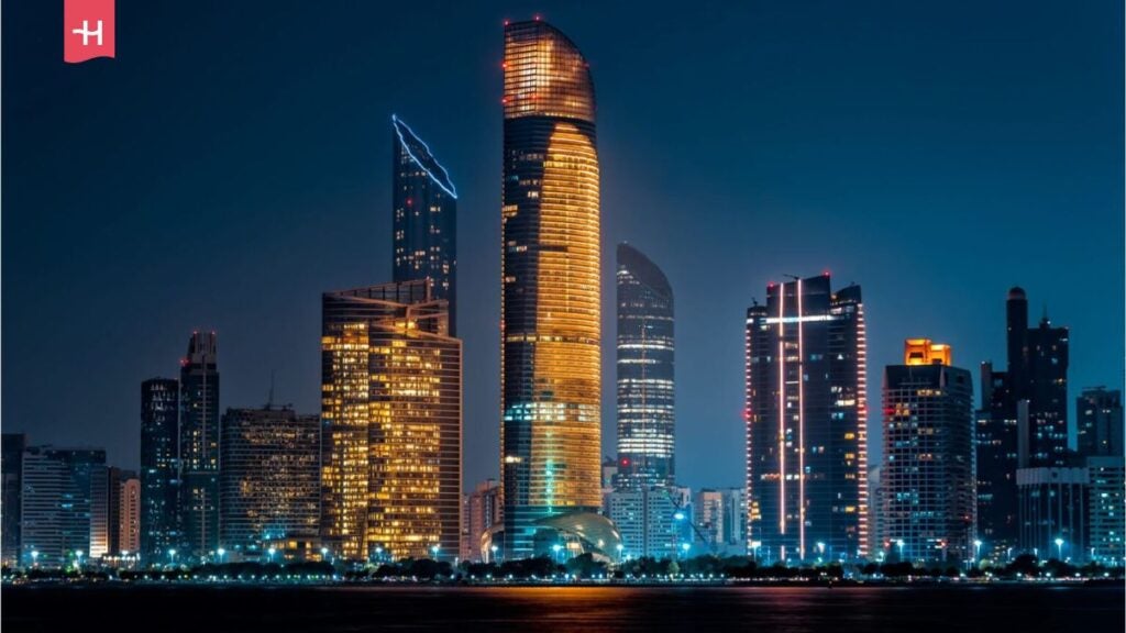 Abu Dhabi oferuje luksusowe zakupy, jedzenie i zakwaterowanie.