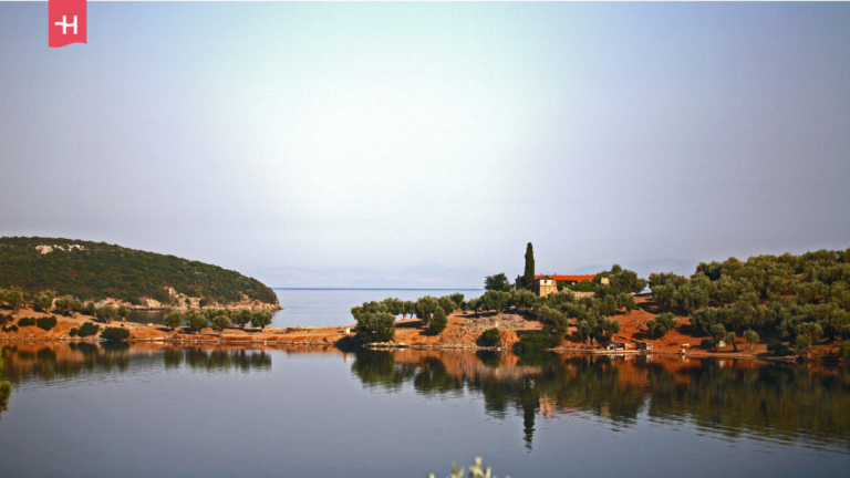 Łącznik między dwoma greckimi wyspami.