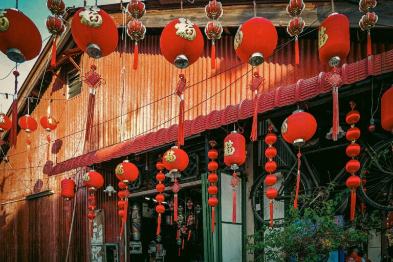 Lampiony na ulicy Penang, Malezja. 