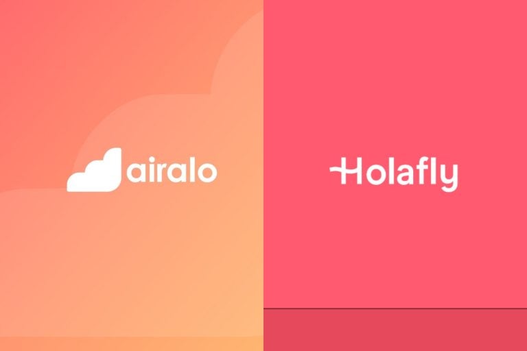 Die Logos der eSIM-Anbieter Airalo und Holafly nebeneinander.