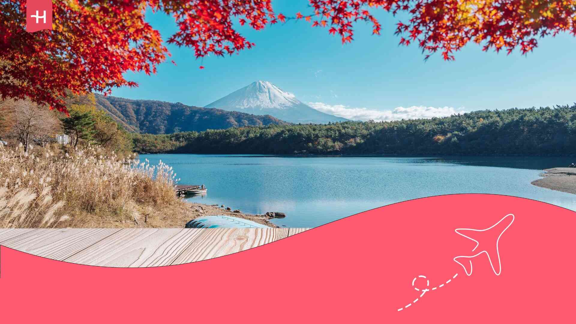 Der Berg Fuji in Japan von einem See aus gesehen