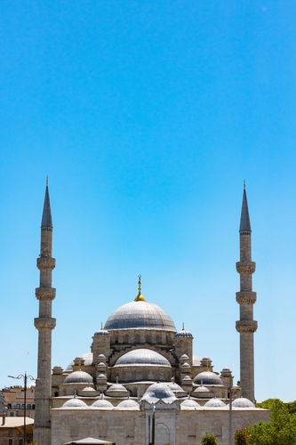 Eminonu Nouvelle mosquée ou Yeni Cami à Istanbul Turquie. 
