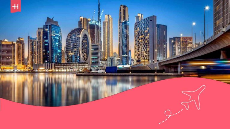 Nächtliche Skyline von Dubai