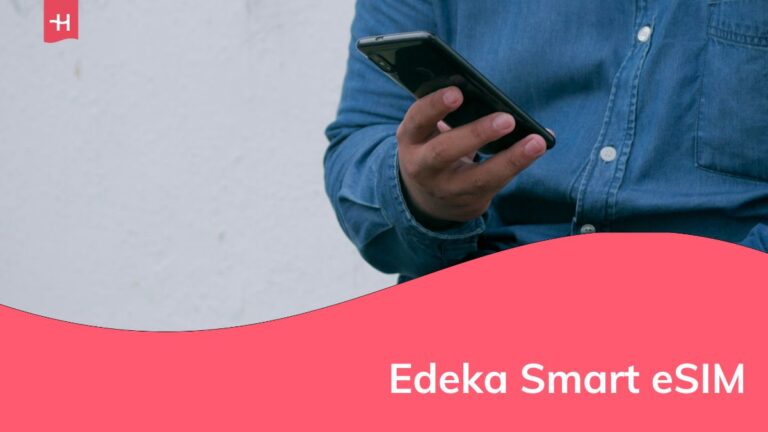 ein Mann, der ein Mobiltelefon benutzt
