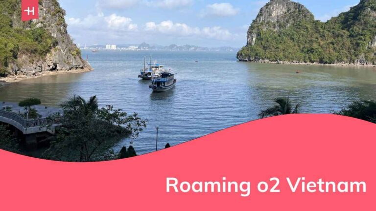 Halong Bay Cruises, Ha Long, Vietnam