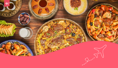 Ein gedeckter Tisch voller ägyptischer Spezialitäten.