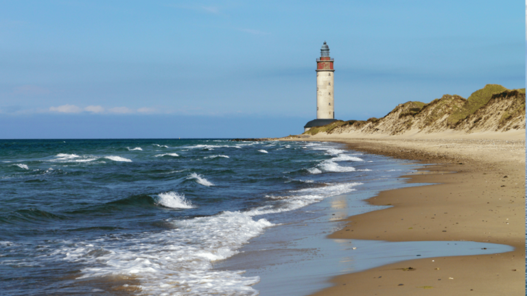 Ein Leuchtturm auf Anholt, einer der schönsten Inseln Dänemarks