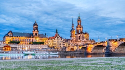 Panorama der Stadt Dresden mit Blick auf den Dom.